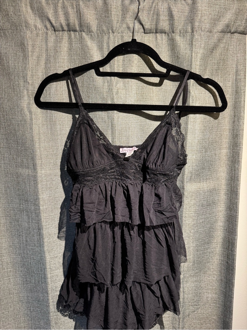 Vintage Black Lace-Trim Tiered Camisole Top - Women Intimates